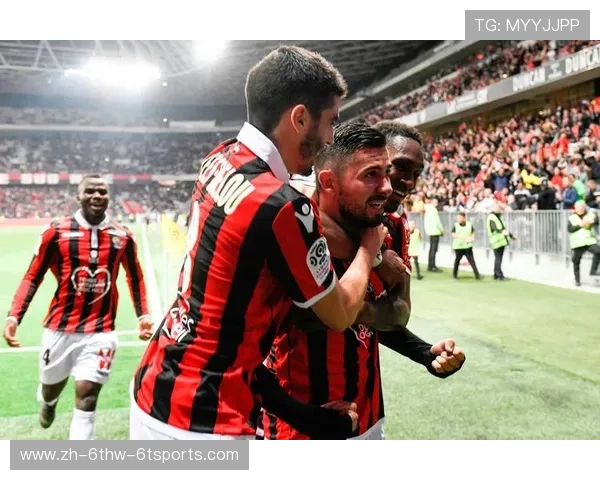 法甲球队进攻方式全解析：直塞、中路、边路战术对比